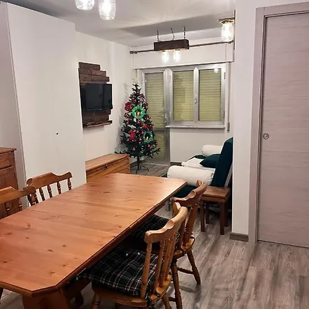 Apartment Hostdomus - Nible' *